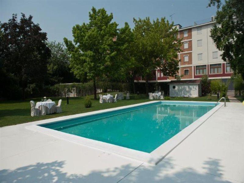 Best Western Hotel Cristallo Mantova Virgilio Dış mekan fotoğraf