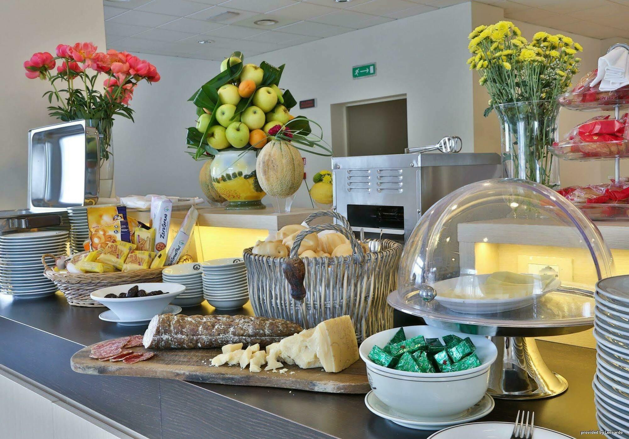 Best Western Hotel Cristallo Mantova Virgilio Dış mekan fotoğraf